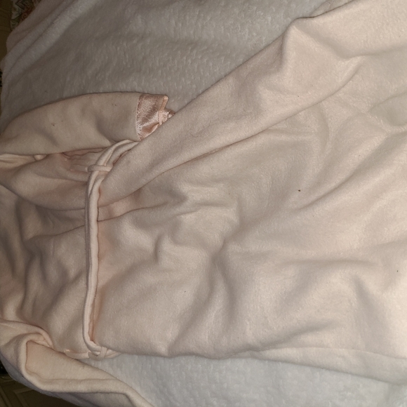 Victoria Secret Size Small Cozy & Warm Blush Robe - Picture 8 of 9